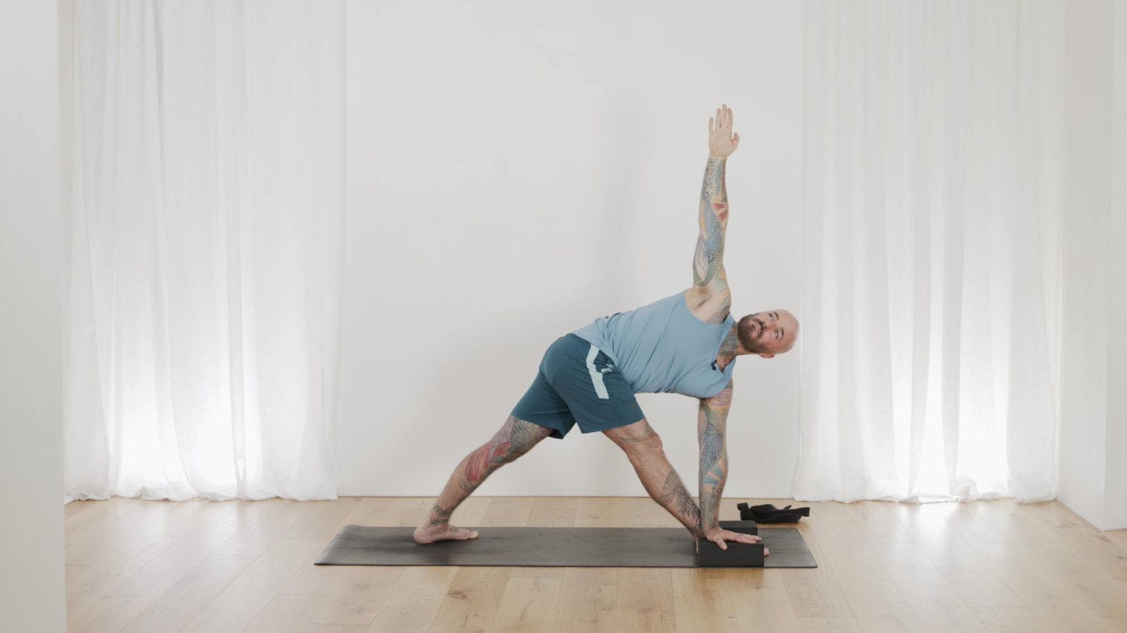 Yoga Foundations - Twisting your Triangle with Ari Levanael