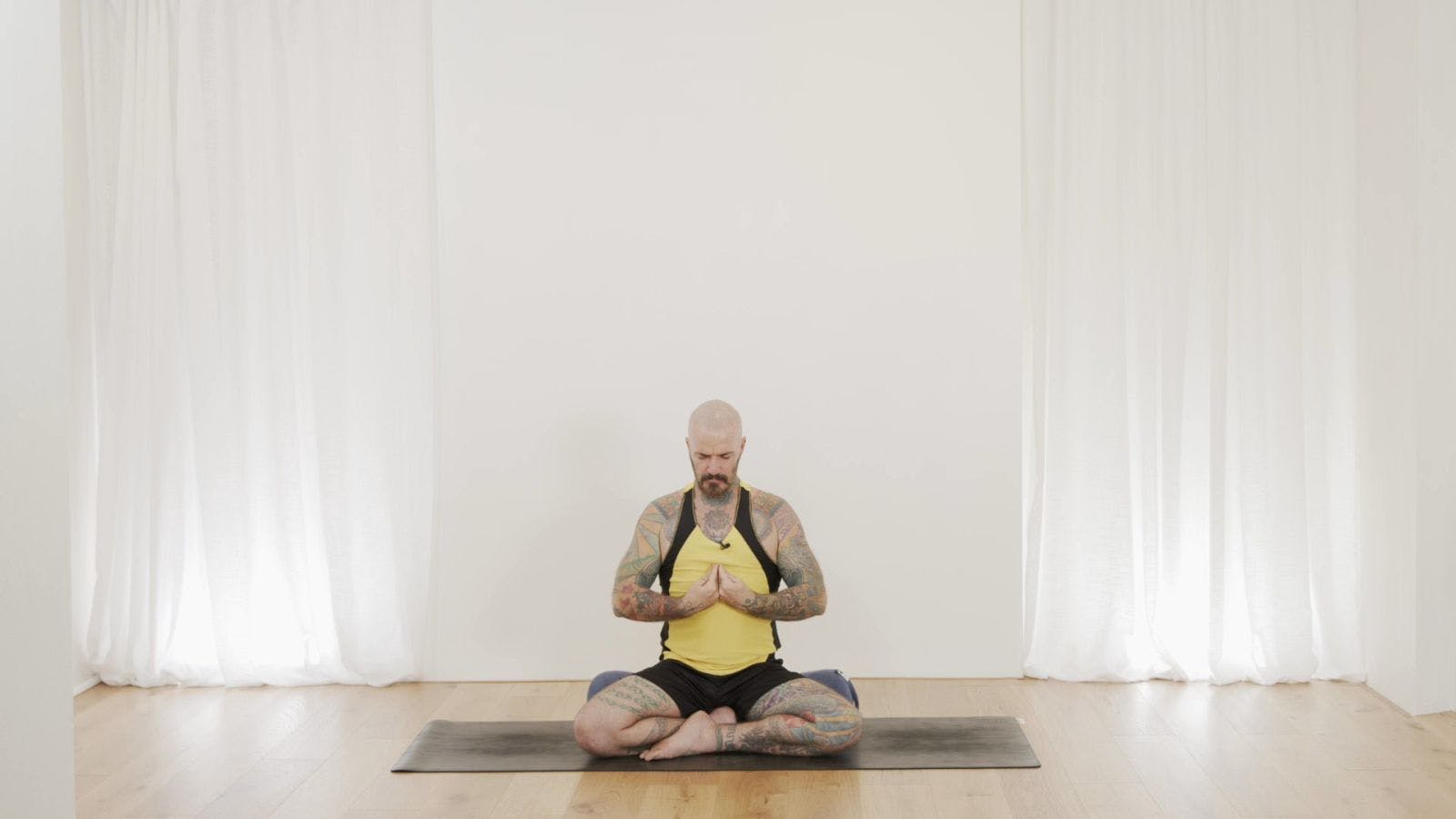 Soma Mudra Vinyasa - Bliss Meditation with Ari Levanael